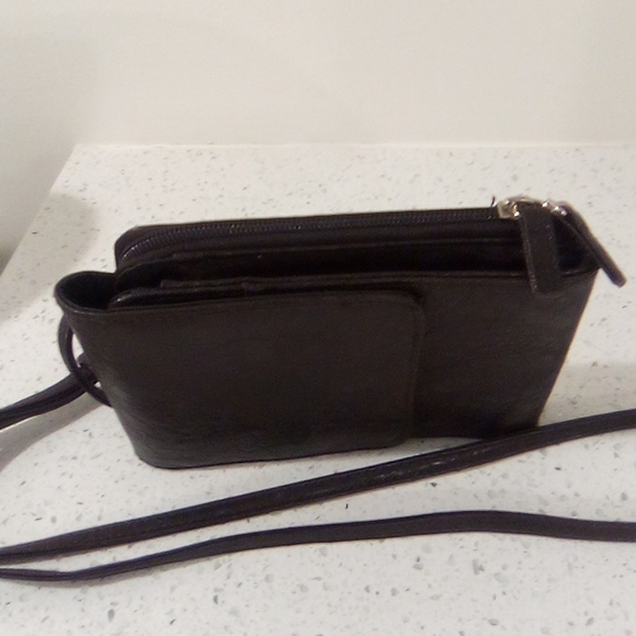 Faux Leather Cross Body Wallet Pebbled Look - Picture 3 of 16